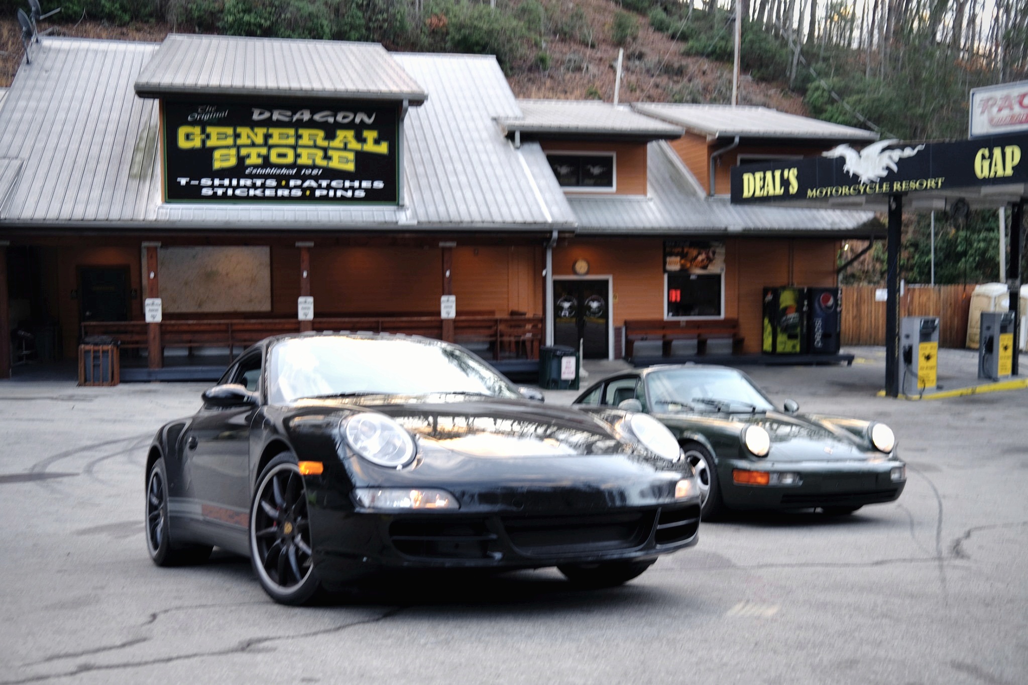 The Carrera 4 in motion on the Tail of the Dragon